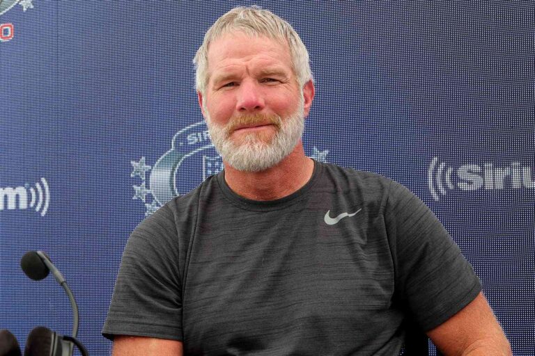 Brett Favre diagnosed with Parkinson's